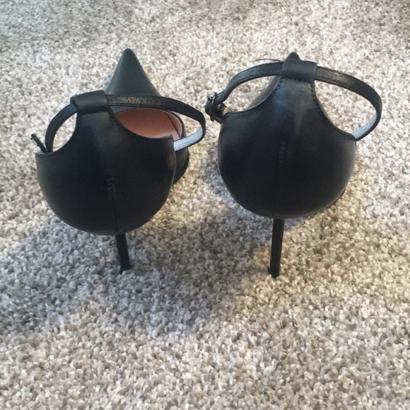 Italian Leather Black Pointy Heels Size 37 6.5M - Picture 4 of 6